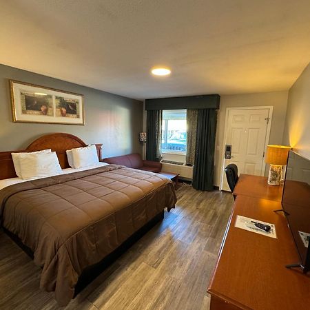 Ozark Inn & Suites Zewnętrze zdjęcie