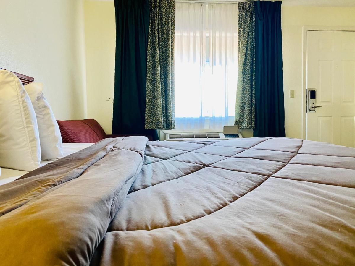 Ozark Inn & Suites Zewnętrze zdjęcie