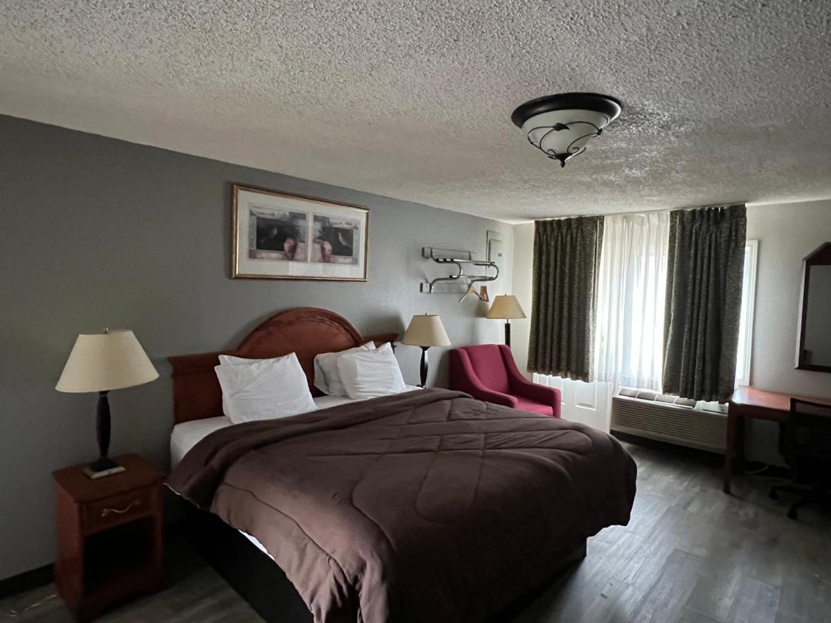 Ozark Inn & Suites Zewnętrze zdjęcie