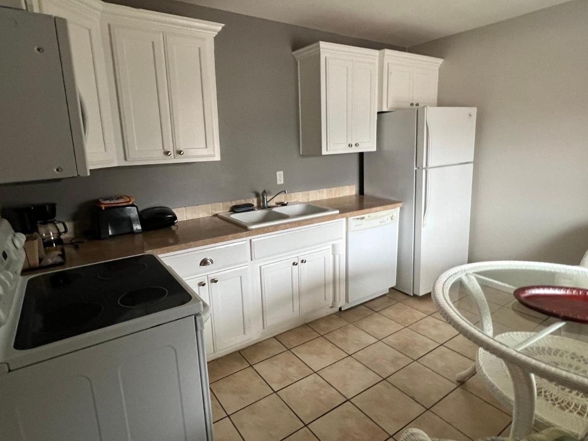 Ozark Inn & Suites Zewnętrze zdjęcie