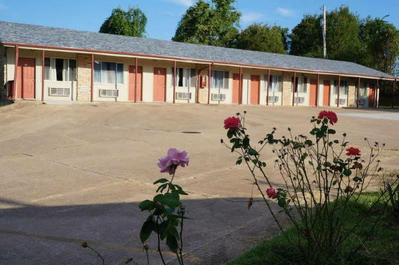 Ozark Inn & Suites Zewnętrze zdjęcie